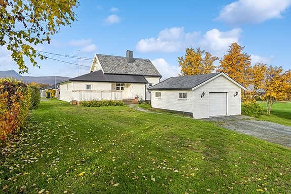 Åsveien 22, 9050 Storsteinnes