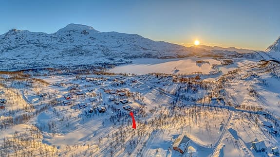 SOLGT - SKAL DU SELGE HYTTE? KONTAKT MEGLER - Sjarmerende fritidsbolig på Øse - strøm, helårsvann, avløp