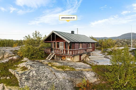 Sjarmerende hytte med strøm og flott utsikt