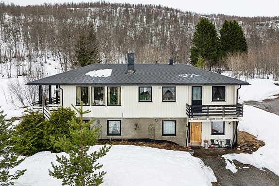 Brattlia 24, 9300 Finnsnes