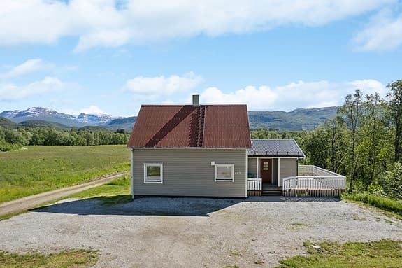 Prestbakkveien 443, 9350 Sjøvegan