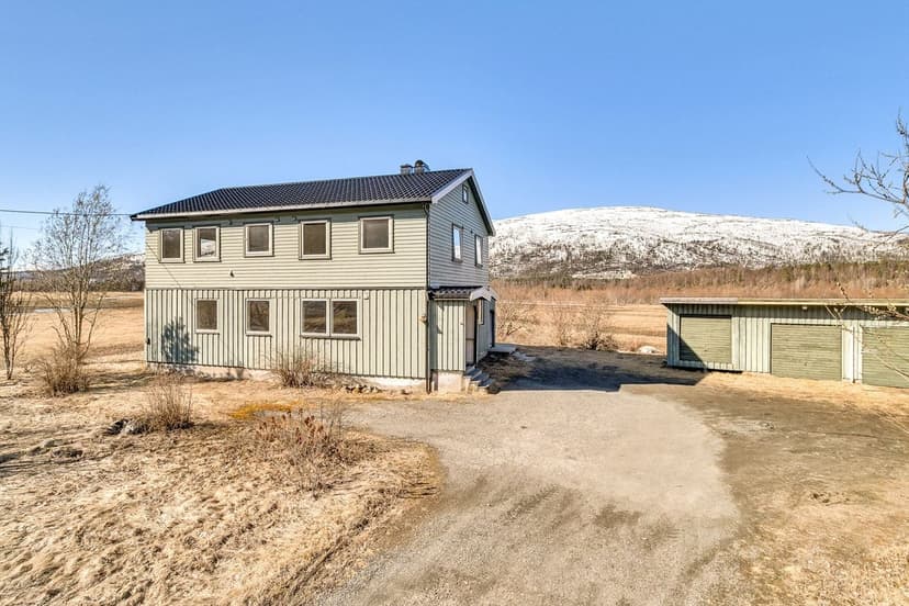 Mellombygdveien 90, 9321 Moen