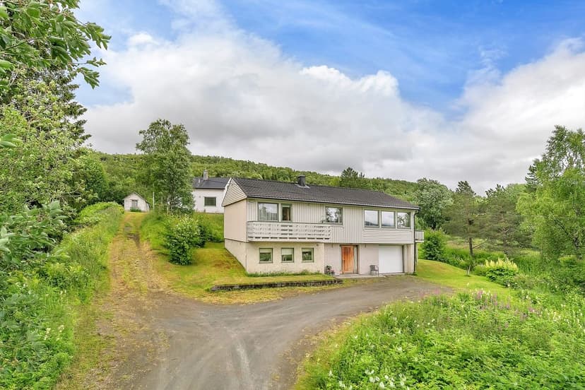 Nordmoveien 146 / 148, 8530 Bjerkvik